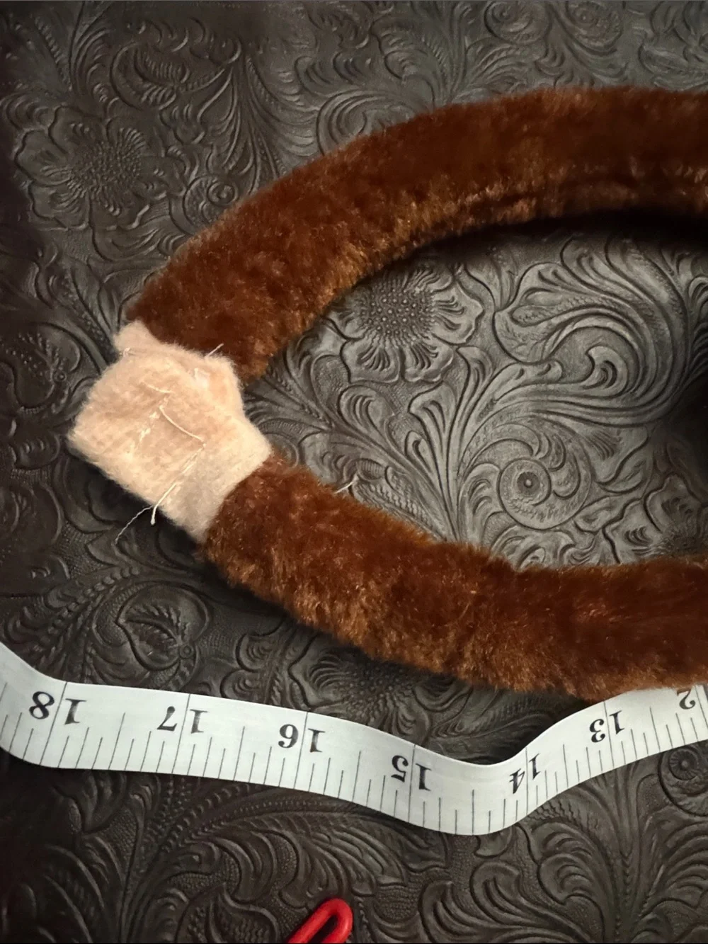N/A neck brown